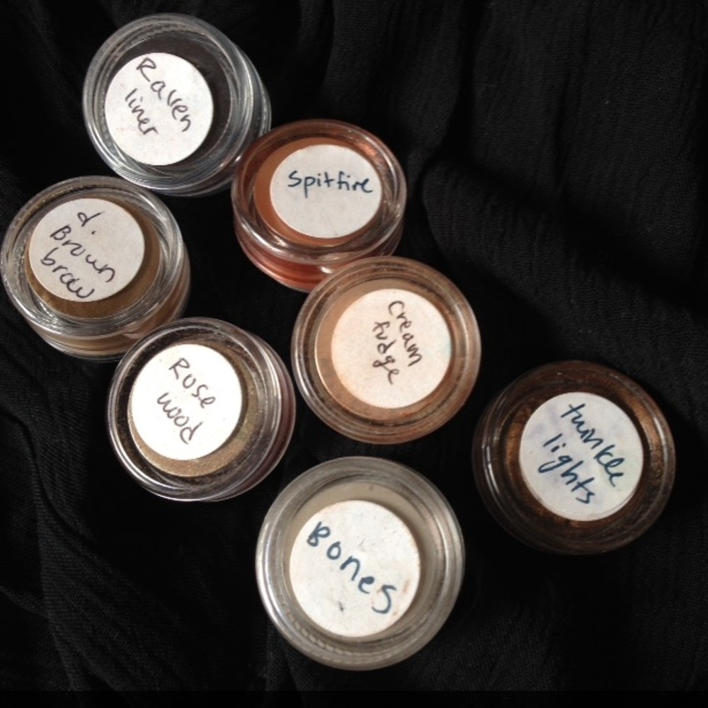 Mineral Eyeshadows - Picture 3 of 5